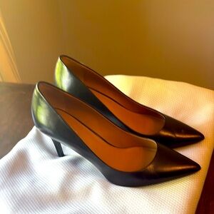Calvin Klein Black Leather Heels Pumps. Size 9.